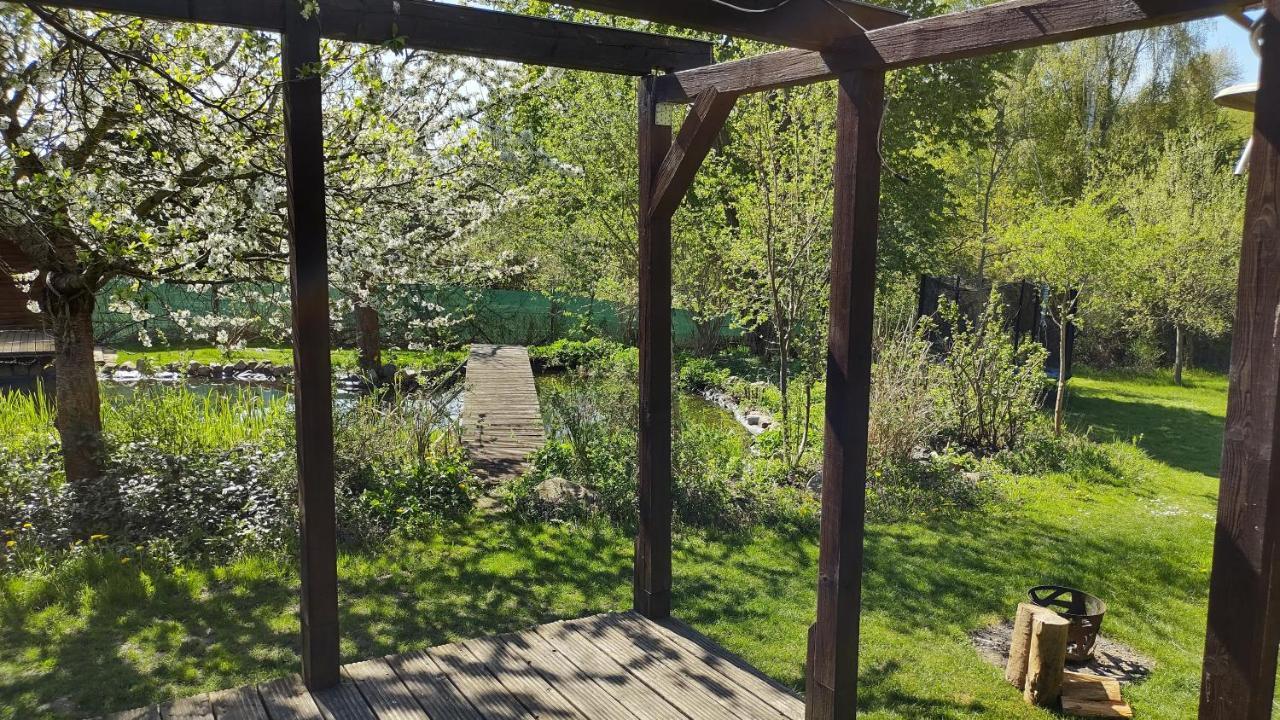 Grosse Wohnung / Haushaelfte In Peetzig Am See Angermunde Dış mekan fotoğraf