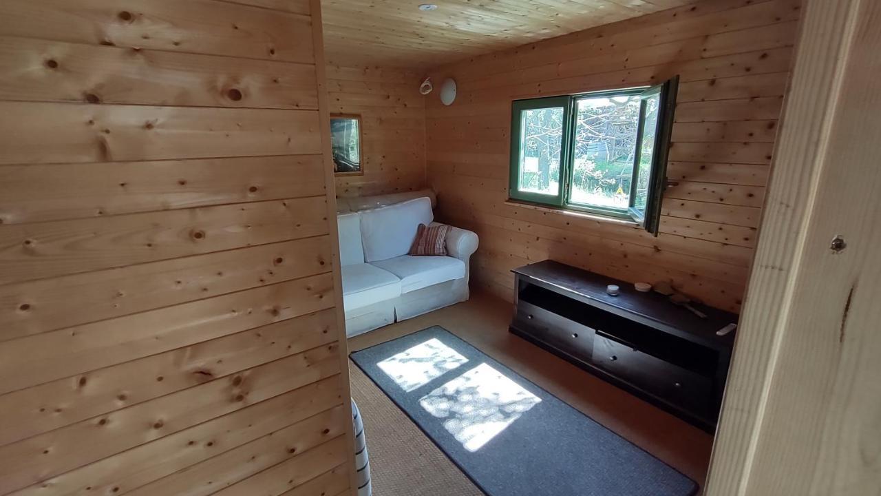 Grosse Wohnung / Haushaelfte In Peetzig Am See Angermunde Dış mekan fotoğraf